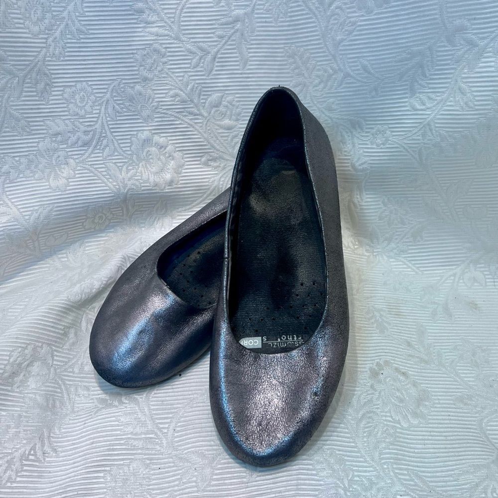Abeo Pewter Leather Women's Casual‎ Flat Pump Dress Shoes 7.5 w/Core Inserts